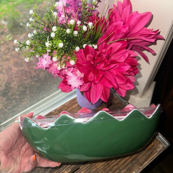 Watermelon-Themed Serving Bowl Set with Utensils ~ NWT - Picture 9 of 10